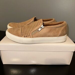 Report Slid on Sneakers